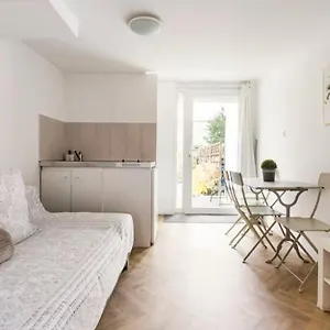  Appartement Escapade Pres De Lille - Avec Terrasse Et Parking Privee
